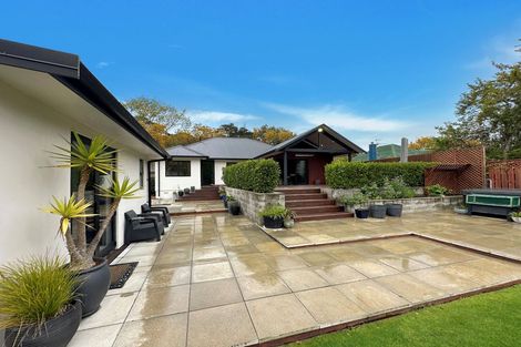 Photo of property in 45 Heretaunga Square, Silverstream, Upper Hutt, 5019