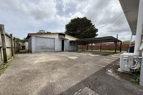 Photo of property in 26 Riverpark Crescent, Henderson, Auckland, 0610