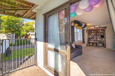 Photo of property in 12b Cambridge Street, Gonville, Whanganui, 4501