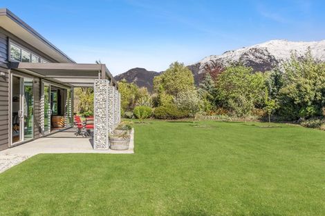Photo of property in 28 Sam John Place, Lake Hawea, 9382