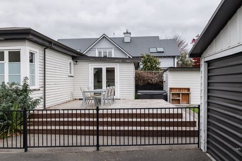 Photo of property in 37 Hawford Road, Opawa, Christchurch, 8023