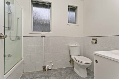 Photo of property in 1/115 Canongate Street, Birkdale, Auckland, 0626