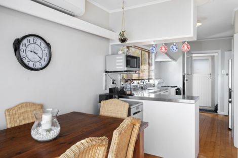 Photo of property in 60 Helvetia Road, Pukekohe, 2120