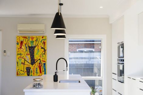 Photo of property in 25 Cranley Street, Musselburgh, Dunedin, 9013