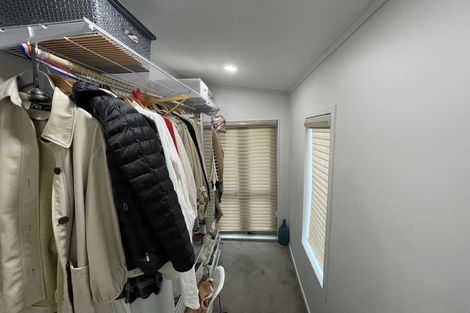 Photo of property in 108 Kemp Road, Massey, Auckland, 0614