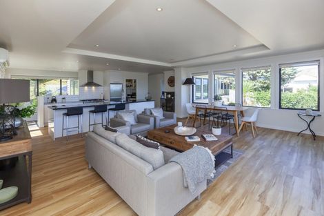 Photo of property in 39b Kakariki Grove, Waikanae, 5036