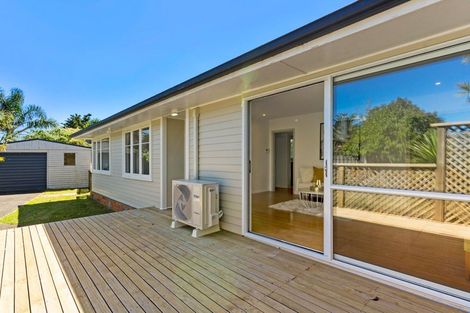 Photo of property in 51 Smythe Road, Henderson, Auckland, 0612