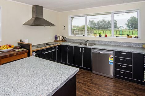 Photo of property in 476 High Street South, Carterton, 5713