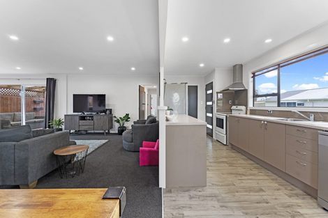 Photo of property in 172 Regan Street, Stratford, 4332