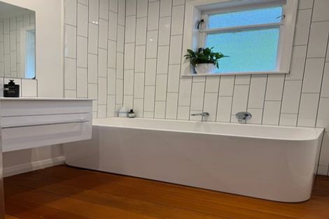 Photo of property in 41 Lincoln Avenue, Tawa, Wellington, 5028