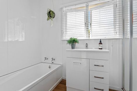 Photo of property in 28 Riverside Drive, Whakatane, 3120