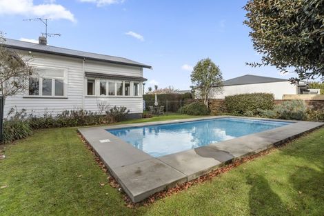 Photo of property in 1 Vogel Street, Cambridge, 3434