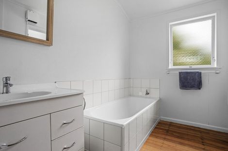 Photo of property in 5b Halberg Crescent, Whakatane, 3120