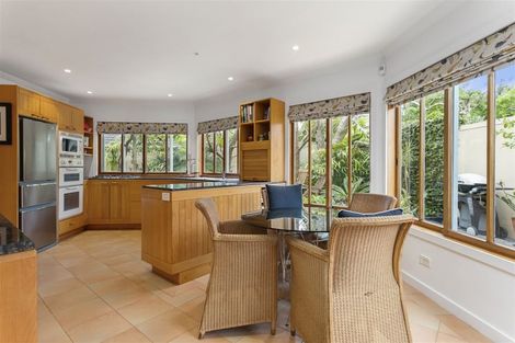 Photo of property in 1/15 Sylvan Park Avenue, Milford, Auckland, 0620