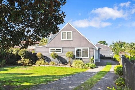 Photo of property in 161 Karewa Parade, Papamoa Beach, Papamoa, 3118