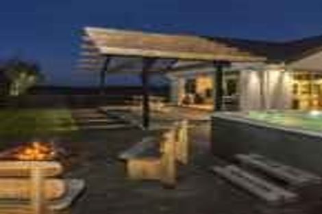 Photo of property in 407 Tikorangi Road East, Tikorangi, Waitara, 4383