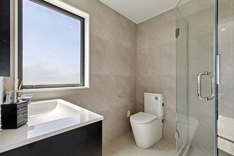 Photo of property in 9a Kotiu Place, Massey, 0614