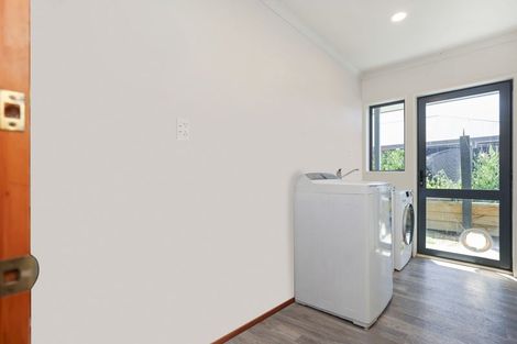 Photo of property in 21 Thomson Street, Tinwald, Ashburton, 7700