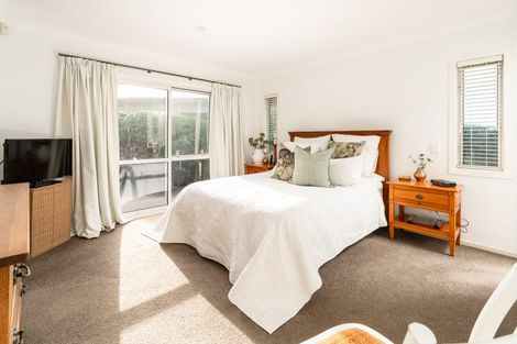 Photo of property in 2 Patterson Lane, Raumati Beach, Paraparaumu, 5032