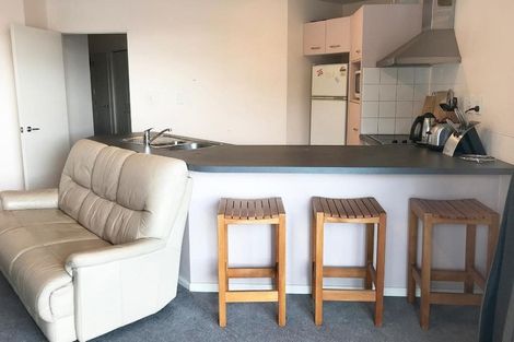 Photo of property in Grandstand Apartments, 12/80u Kent Terrace, Mount Victoria, Wellington, 6011