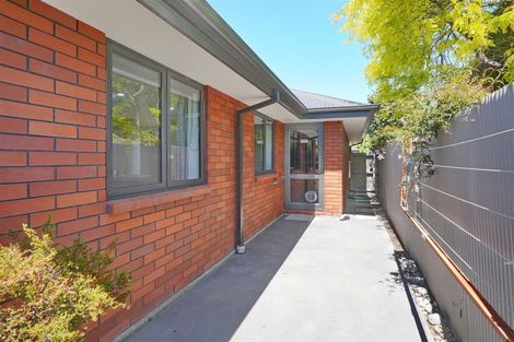 Photo of property in 516 Mairehau Road, Parklands, Christchurch, 8083