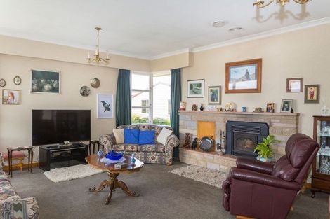 Photo of property in 6 Drummond Street, Dannevirke, 4930
