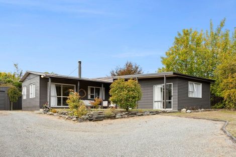 Photo of property in 44 Hunter Crescent, Wanaka, 9305