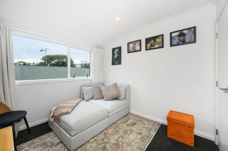 Photo of property in 5a Athlone Place, Hokowhitu, Palmerston North, 4410