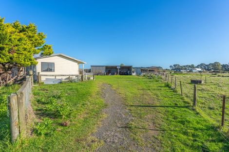 Photo of property in 32 Temuera Street, Otaki, 5512