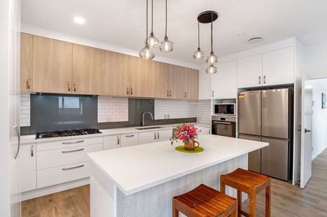 Photo of property in 9 Cooladawson Drive, Flat Bush, Auckland, 2019