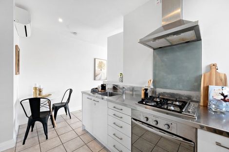 Photo of property in 1a/2 Elizabeth Street, Petone, Lower Hutt, 5012