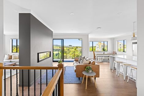 Photo of property in 3 Bella Vista Drive, Gulf Harbour, Whangaparaoa, 0930