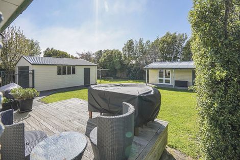 Photo of property in 12 Morris Road, Amberley, 7410