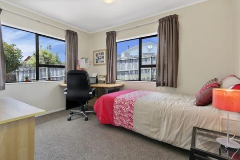 Photo of property in 1/26 Petrel Place, Massey, Auckland, 0614