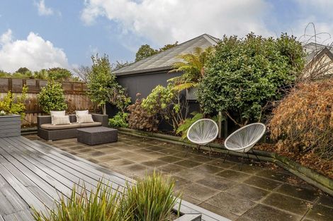 Photo of property in 139 Saint Martins Road, Saint Martins, Christchurch, 8022