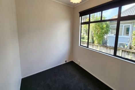Photo of property in 7 Clovelly Street, Brooklands, New Plymouth, 4310