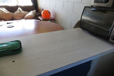 Photo of property in 18 Kent Street, Waiuku, 2123