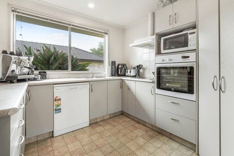 Photo of property in 20 Nobleman Place, Hamilton East, Hamilton, 3216