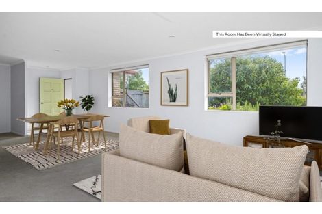 Photo of property in 2 Kathleen Reece Place, Waiuku, 2123