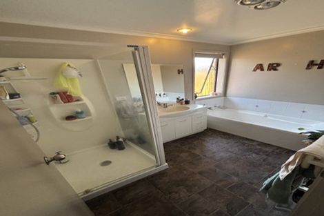 Photo of property in 5 Nobleman Place, Hamilton East, Hamilton, 3216