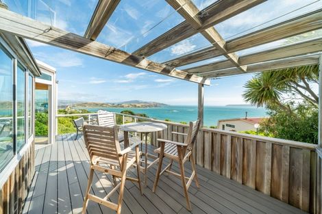 Photo of property in 1 Roys Road, Plimmerton, Porirua, 5026