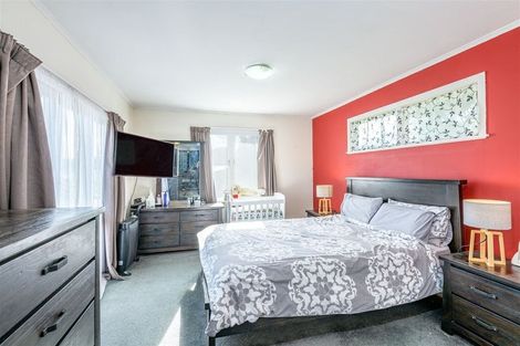 Photo of property in 7 Harrington Road, Henderson, Auckland, 0610