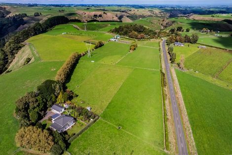 Photo of property in 724 Ararata Road, Ararata, Hawera, 4674