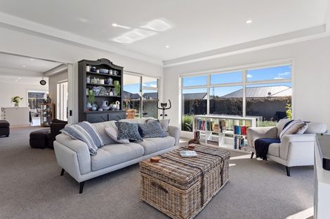 Photo of property in 11 Gerard Place, Rangiora, 7400