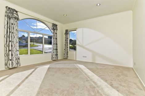 Photo of property in 16 Jezero Drive, Massey, Auckland, 0614