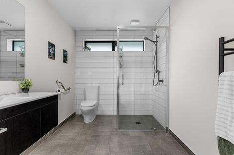 Photo of property in 101 Oteki Park Drive, Welcome Bay, Tauranga, 3112