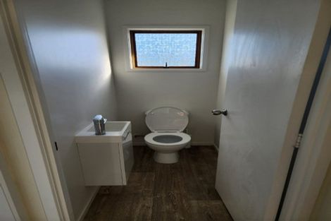 Photo of property in 43 Girrahween Drive, Totara Vale, Auckland, 0629