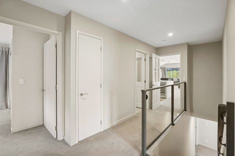 Photo of property in 12 Grove Lane, Kelvin Heights, Queenstown, 9300