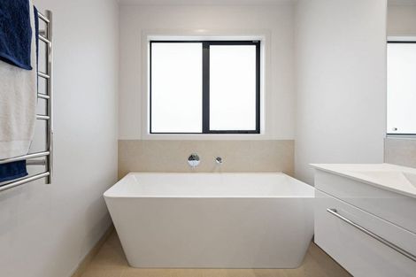 Photo of property in 44 Norfolk Drive, Cambridge, 3434