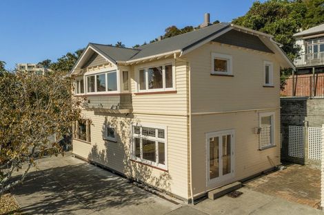 Photo of property in 33 Seapoint Road, Bluff Hill, Napier, 4110